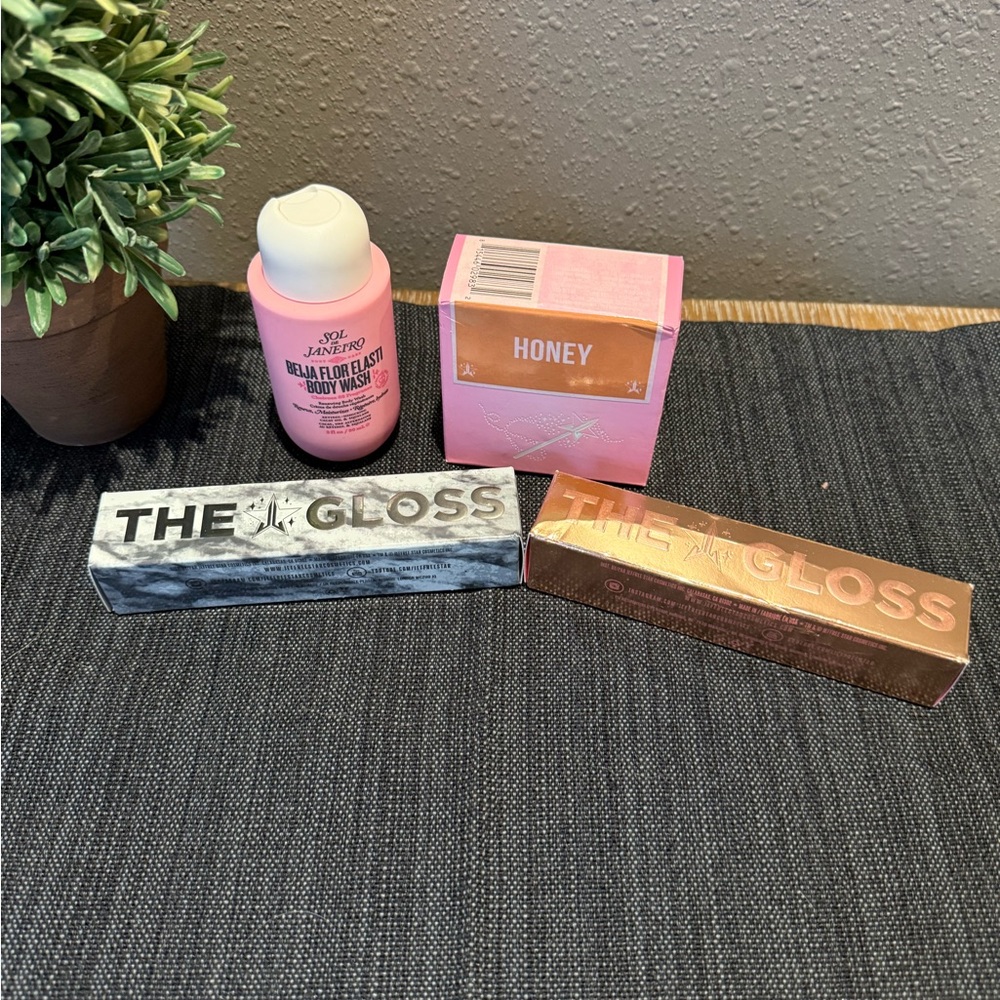 Jeffree Star Lip Gloss Set